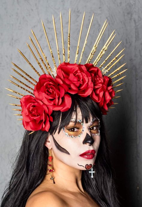 Day of the dead headpieces Day Of Dead Costume, Day Of The Dead Headpiece, Diy Headpiece, Diy Day Of The Dead, Catrina Costume, Day Of The Dead Diy, Halloweenský Makeup, Dead Makeup, Day Of The Dead Party