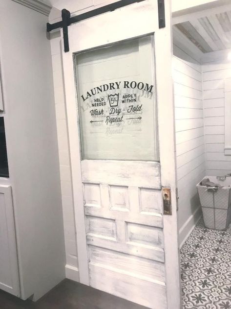 Bathroom Open Wall Ideas, Bathroom With Changing Area, Hamptons Style Laundry Room Ideas, Laundry Room Inside Bathroom, Vintage Pantry Ideas, Diy Basement Laundry Room Ideas, Farmhouse Remodel On A Budget, Basement Farmhouse Style, Basement Laundry Room Ideas