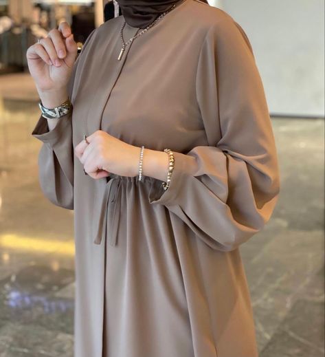 Cotton Dress Summer Casual, Simple Abaya Designs, Simple Abaya, Abaya Designs Latest, Model Gamis, Simple Kurta Designs, Muslim Women Fashion, Mode Abaya, Modest Dresses Casual