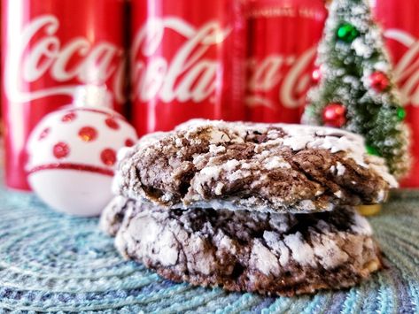 Cola Cookies, Twenty Cake, Desserts Board, Pumpkin Magic Cake, Can Of Coke, Eggless Cookie Recipes, Special Cookies, Coca Cola Cake, Cola Cake