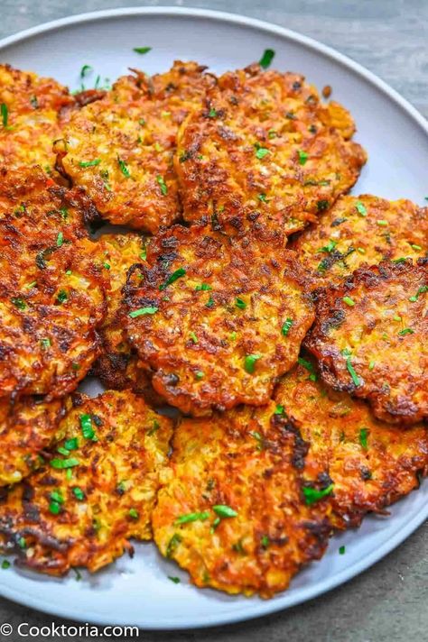 Onion Fritters Keto Onion Fritters, Air Fryer Onion Patties, Pork Fritters Recipes, Onion Patties Recipe, Amish Onion Fritters Recipe, Onion Fritters Recipe, Vegetarian Dips, Potato Fritters Recipe, Lacto Vegetarian