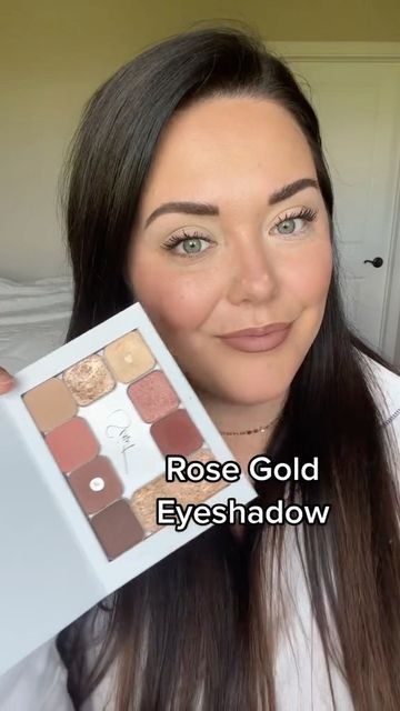 Rosegold Eyemakeup, Rose Gold Eyeshadow Looks, Simple Eyeshadow Tutorial, Gold Eyeshadow Looks, Rose Gold Eyeshadow, Simple Eyeshadow, Rose Gold Makeup, Angels Landing, Gold Eyeshadow