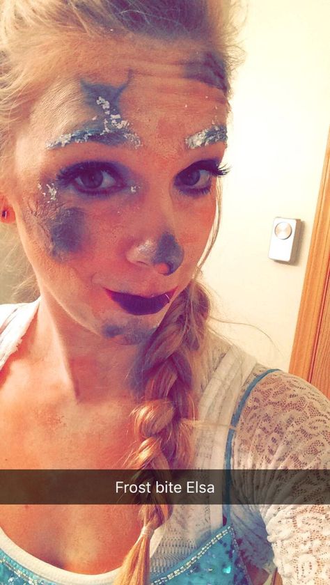 #Halloween#Elsa#Frozen#Zombie#costume#dressup#makeup#hair Frozen Zombie Makeup, Elsa Halloween Makeup, Sven Makeup Frozen, Frozen Sfx Makeup, Elsa Halloween Costume, Elsa Cosplay Wig, Frozen Halloween, Elsa Costume, Princess Halloween Costume