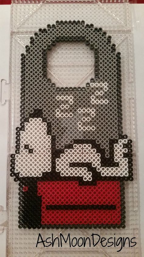 Perler Bead Door Hanger, Snoopy Perler, Beaded Snoopy, Bead Door, Perler Bead Designs, Pixel Beads, Easy Perler Beads Ideas, Pearl Beads Pattern, Moon Designs