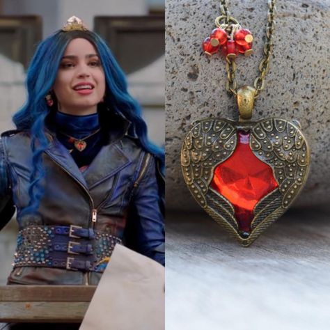 Evie 2019 Red Heart Necklace, Red Heart with Bronze Wings,  Descendants Fan Gift, Queen of Hearts, Angle Wings, Evie Costume Cosplay Jewelry Disney Descendants Costume, Evie Costume, Descendants Clothes, Heart Necklace Red, Disney Descendants Party, Evie Descendants, Descendants Costumes, Descendants Party, Disney Descendants 3