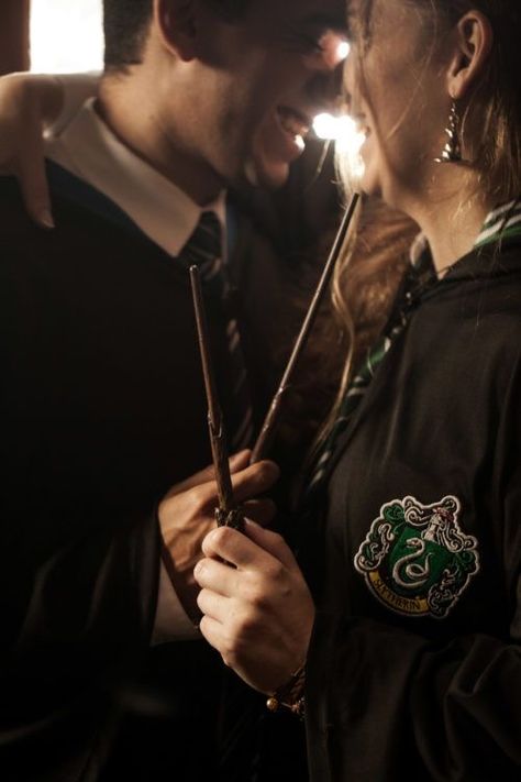 Harry Malfoy, Harry Potter Couples, Draco Malfoy Aesthetic, Slytherin Pride, Buku Harry Potter, Harry Potter Images, Wicked Game, Slytherin House, Harry Potter Tumblr