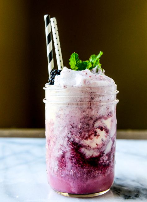 Blackberry Soda, Ice Cream Float Recipes, Soda Float, Float Recipes, Soda Floats, Ice Cream Floats, Tasty Kitchen, Cream Soda, The Pioneer Woman