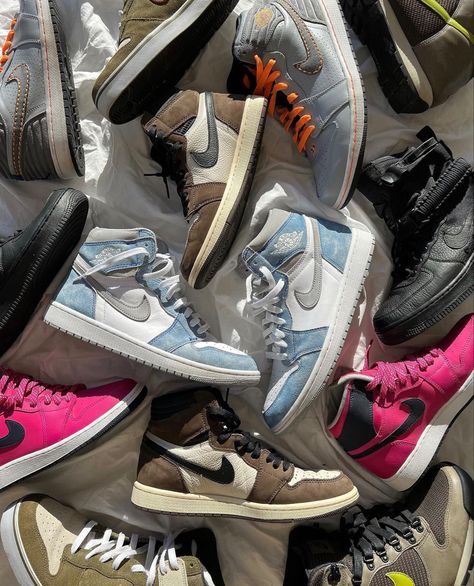 Travis Scotts, Nike, Nike shoe collection, Sneakers, Asthetic shoe picture, Asthetic, Mens sneakers, Womens sneakers, spring shoes Sneakers Asthetic Picture, Nike Shoe Collection, Shoe Collection Sneakers, Asthetic Picture, Nike Shoe, Sneakers Womens, Aesthetic Shoes, 2024 Vision, Sneaker Collection