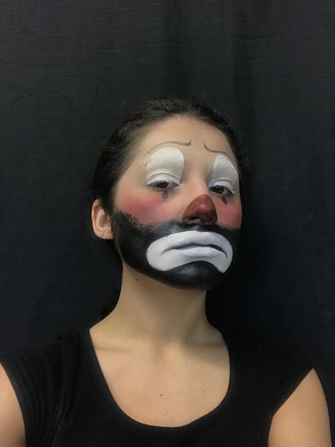 hobo clown Hobo Clown Costume, Female Hobo Clown, Hobo Clown Makeup, Hobo Makeup, Clowns Art, Hobo Clown, Clown Face Paint, Cute Clown Makeup, Clown Images