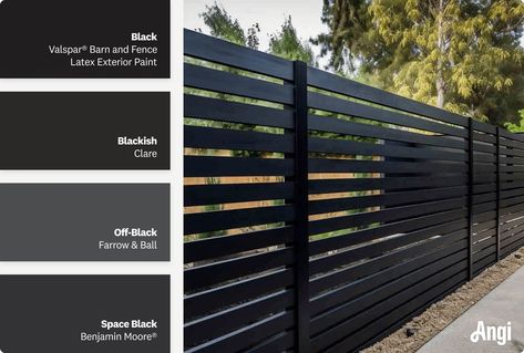 Best Fence Paint Colors for Your Home Exterior Fence Paint Colors, Black Wood Fence Ideas, Backyard Painted Fence, Painted Wood Fence Ideas, Charcoal Fence, Grey Fence Paint, Black Wood Fence, Black Fence Paint, Colorbond Fence