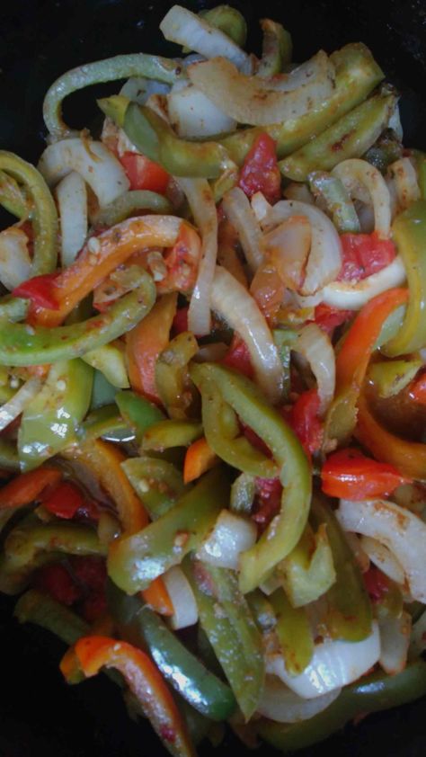 Slow Cooker Fajita Vegetables Crockpot Veggies, Crockpot Fajitas, Vegetable Slow Cooker, Veggie Fajitas, Crock Pot Vegetables, Crockpot Stuffed Peppers, Onions And Tomatoes, Steak Sandwiches, Fajita Vegetables