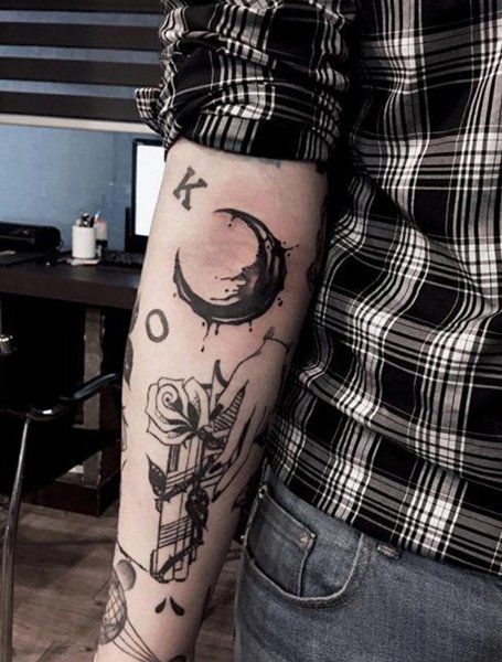 60 Best Tattoo Ideas for Men in 2021 - The Trend Spotter Best Tattoo Ideas For Men, Half Moon Tattoo, Luna Tattoo, Full Moon Tattoo, The Trend Spotter, Crescent Moon Tattoo, Helpful Advice, Best Tattoo Ideas, Moon Tattoo Designs