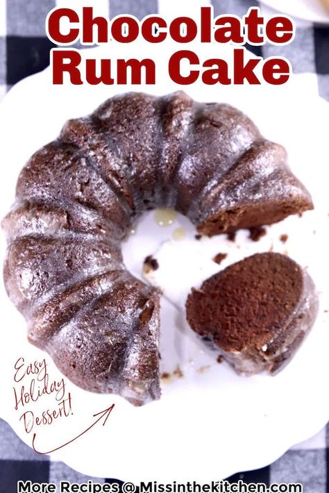 Rum Cake Easy, Butter Rum Sauce, Rum Cake Recipe Easy, Chocolate Rum Cake, Bacardi Rum Cake, Cake Mix Cakes, Rum Cakes, Bad Cakes, Rum Sauce