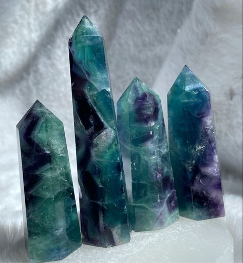 Friendship Questionnaire, Crystal Sketch, Crow Story, Christmas Crystals, Meaning Of Dreams, Fluorite Gemstone, Universal Consciousness, Fluorite Crystals, Be Powerful