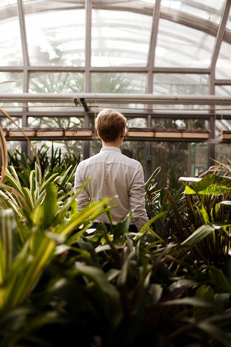 not referencing for green house, back of Nick might be quite nice too Flower Model, Eye Photography, Dark Academia Aesthetic, Shooting Photo, Academia Aesthetic, Back To Nature, 인물 사진, Photography Inspo, Model Photography