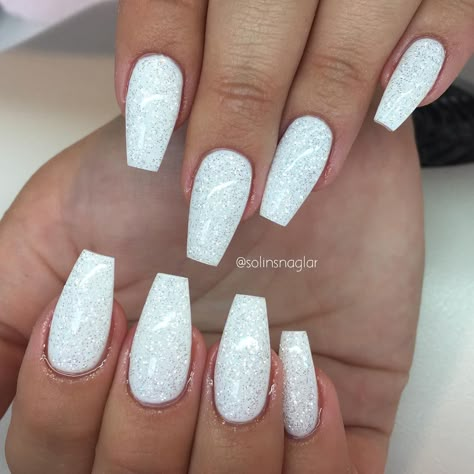 White gel polish called "Snow White" from Lilly Nails and then Diamond glitter gel from light elegance White Sparkle Nails, Wedding Nails Glitter, White Glitter Nails, White Acrylic Nails, Rose Gold Nails, Christmas Nails Acrylic, Lotus Tattoo, Recipes Dessert, White Nail