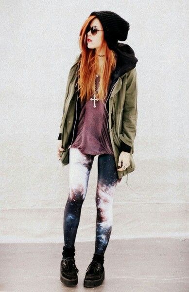 . Moda Grunge, Scene Girl, Look Grunge, Grunge Jeans, Galaxy Leggings, Diesel Punk, Hipster Grunge, Olsen Twins, Style Rock