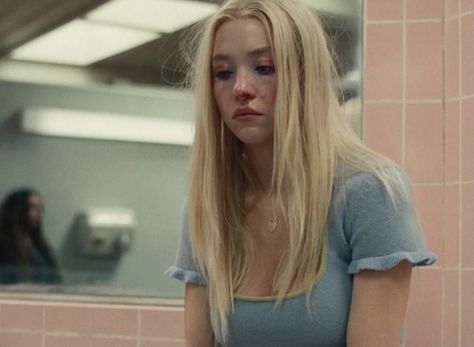 Cassie Euphoria, Euphoria Clothing, Euphoria Fashion, Sydney Sweeney, Pretty When You Cry, A Thing, Aesthetic Girl, Aesthetic Clothes, Aesthetic Pictures