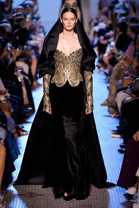 Elie Saab Couture Fall 2023 Elie Saab Couture, Couture Week, Fall 2023, Elie Saab, Style Clothes, Fashion Outfits, Couture, Clothes