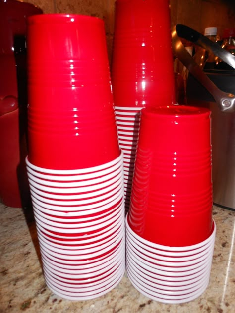 Red Party Asthetics, Red Party Aesthetic Ideas, Red Cups Party Aesthetic, Red Party Food, All Red Party, Red Party Aesthetic, Red Food Party, Red Themed Birthday Party, Red And White Party