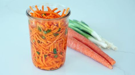 Carrot Kimchi: A Spicy and Delicious Probiotic Recipe Carrot Kimchi, Spicy Carrots, Canned Foods, Kimchi Recipe, Fermented Vegetables, Food Ideas Recipes, Probiotic Foods, Recipes Asian, An Apple A Day