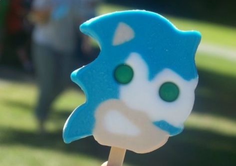 Sonic the HedgehogDelish Sonic Ice Cream, Train Cupcakes, Sonic Ice, 2010s Nostalgia, Ice Cream Bar, Nostalgia Aesthetic, Au Ideas, 2000s Nostalgia, Ice Cream Treats