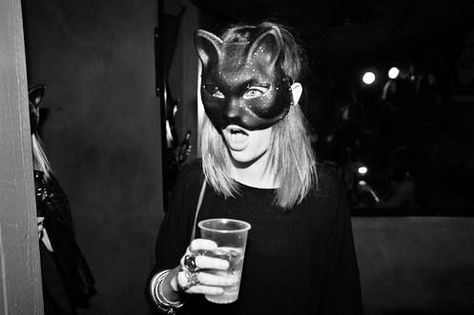 halloween inspiration: cats Halloween Cat Ears Mask For Costume Party, Black Cat Therian Mask, Costume Cat Design Eye Mask, Skull Cat Mask, Vintage Cat Mask, Young Wild Free, Cat Mask, Cat Costumes, Halloween Inspiration