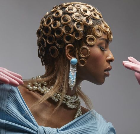 Home Hairstyles, Futuristic Hairstyles, Afro Hair Art, Cool Hair Designs, Avant Garde Hair, Couture Hairstyles, Runway Hair, Dramatic Hair, Editorial Hair