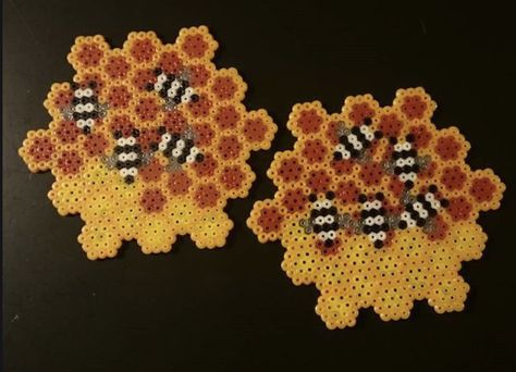 Beautiful Perler Bead Patterns, Yellow Perler Beads Ideas, Bee Hama Beads, Perler Bead Bee Pattern, Spring Perler Beads, Spring Perler Bead Patterns, Peeler Bead Crafts, D&d Perler Beads, Fruit Perler Beads