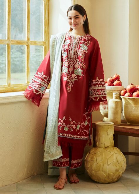 Coco by Zara Shahjahan Embroidered Lawn Suits Unstitched 3 Piece CZS24L D-7A Janaan - Summer Collection Zara Shahjahan, Pakistani Kurta, Eid Dress, Hania Amir, Organza Shirt, Pakistani Dresses Casual, Pakistani Fashion Party Wear, Summer Lawn, Kurta Dress