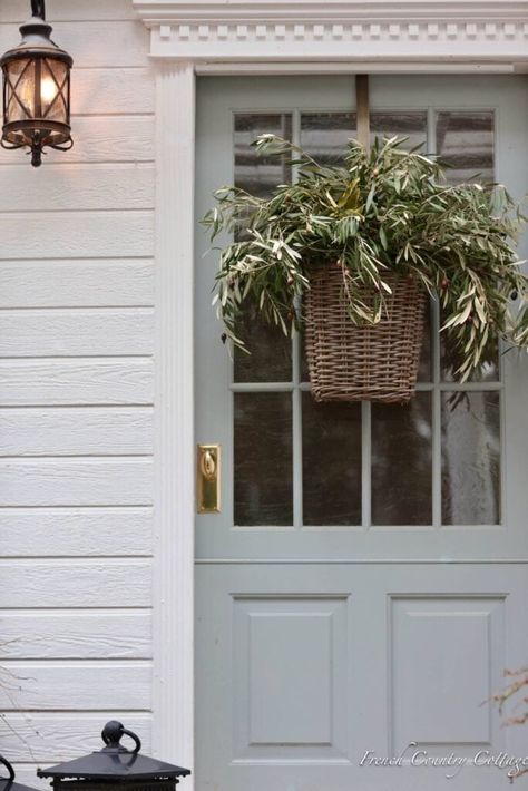 Hanging Basket Decor, Front Door Baskets, Cottage Front Doors, Beautiful Front Doors, Dutch Door, Front Door Colors, French Country Cottage, Vintage Door, French Country Style