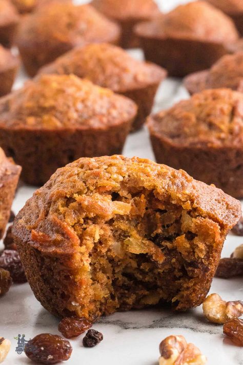 Carrot Pineapple Muffins Moist, Carrot Muffins With Pineapple, Carrot Pineapple Muffins, Pineapple Breakfast, Banana Bread Recipe Easy Moist, Morning Glory Muffins Recipe, Cranberry Recipe, Pineapple Muffins, Salmon Breakfast