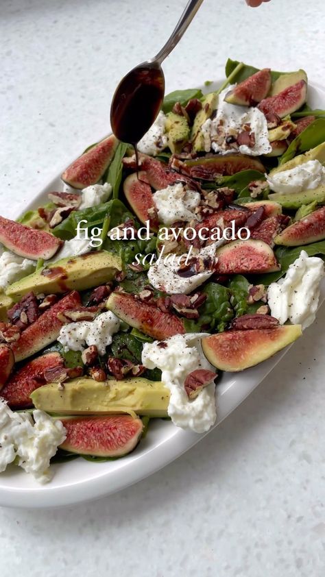 Figs, avocado, and mozzarella salad with @thefeedfeed 🥑 Best drizzled with balsamic reduction and topped with toasty pecans ✨ Link in… | Instagram Pomelo Salad, Balsamic Drizzle, Fig Salad, Keto Diet Snacks, Mozzarella Recipes, Mozzarella Salad, Avocado Salad Recipes, Buffalo Mozzarella, Roasted Pecans