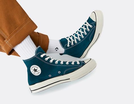 Turquoise Converse, Turquoise Clothes, Nike Snkrs, Stitch Work, Converse Chuck 70, Chuck 70, Converse Chuck Taylor All Star, Converse High, Senior Year