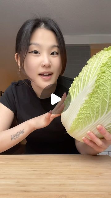 Kim Chee Recipes, Simple Kimchi Recipe, Homemade Kimchi Recipes Easy, What To Do With Kimchi, Kimchi Ground Beef, Easy Korean Food Recipes, Quick Kimchi Recipe, Authentic Kimchi Recipe, What To Eat With Kimchi