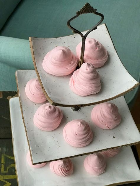 Meringue Cookie Recipe, Using Meringue Powder #meringuepowder #wilton #meringue #kitchenaid #recipe Royal Icing Recipe With Egg Whites, Royal Icing Cookies Recipe, Meringue Cookie, Meringue Cookie Recipe, Kitchen Aid Recipes, Meringue Powder, Royal Icing Recipe, Cherry Candy, Meringue Cookies