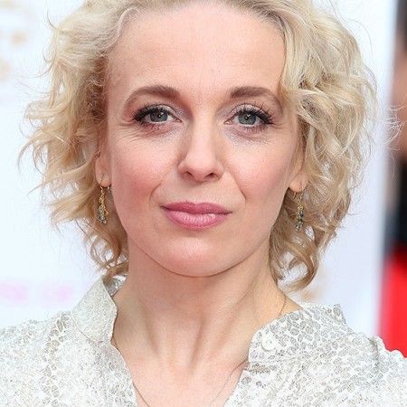 I google imaged search my profile picture for the hell of it and according to them, I'm Amanda Abbington. WTF!? I don't think we even look a little bit alike but it made me laugh. Wing Images, Amanda Martin, Sherlock Holmes John Watson, Amanda Abbington, Bottle Blonde, British Women, English Actresses, Home Decorating Ideas, Martin Freeman