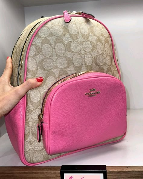 Mochila Coach, Korean Bags, Trendy Purses, Mom Car, Pink Lifestyle, Luxury Bags Collection, Handbag Essentials, Camping Items, Book Bags