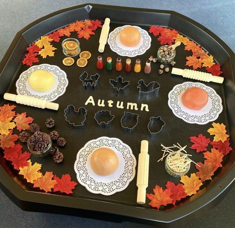 Autumn Eyfs Activities, Autumn Eyfs, Sensory Playdough, Tuff Tray Ideas Toddlers, Autumn Soup, Eyfs Classroom, Eyfs Activities, Baby Play Activities, Fall Kindergarten