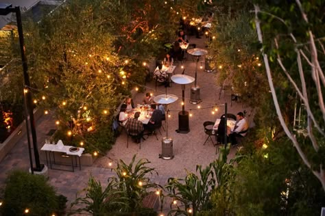 Restaurants Outdoor Seating, Toluca Lake, Family Style Dinner, Los Angeles Restaurants, Outdoor Dinner, Front Patio, Garden Cafe, Outdoor Restaurant, Beer Garden