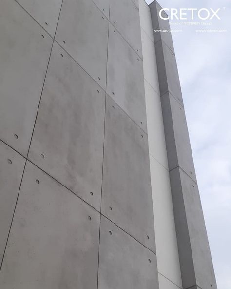 Exposed Concrete Exterior House, Concrete Panels Facade, Precast Concrete Facade, Concrete Panel Facade, Concrete Exterior House, Exposed Concrete Facade, Exterior Stone Wall Cladding, Fiber Cement Facade, Factory Facade