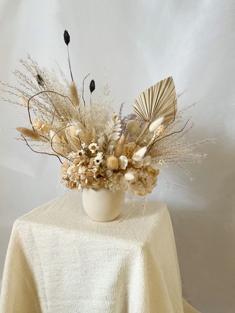 Dry Flower Arrangements, Diy Dried Flower Arrangement, Dried Arrangements, Dry Flower, Deco Floral, Dried Floral, Dried Flower Bouquet, Dried Flower Arrangements, How To Preserve Flowers