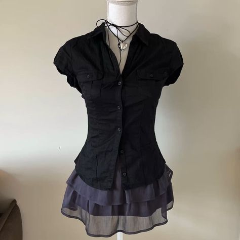 depop @ang3ldoll3 || fatal frame outfit inspo Short Black Shirt Outfit, Vamp Coquette Outfits, Fatal Frame Fashion, Dark Coquette Outfits Pants, Goth Clothes Aesthetic, Black Coquette Outfit, Goth Skirt Outfit, Horror Protagonist Outfit, Dark Dollette