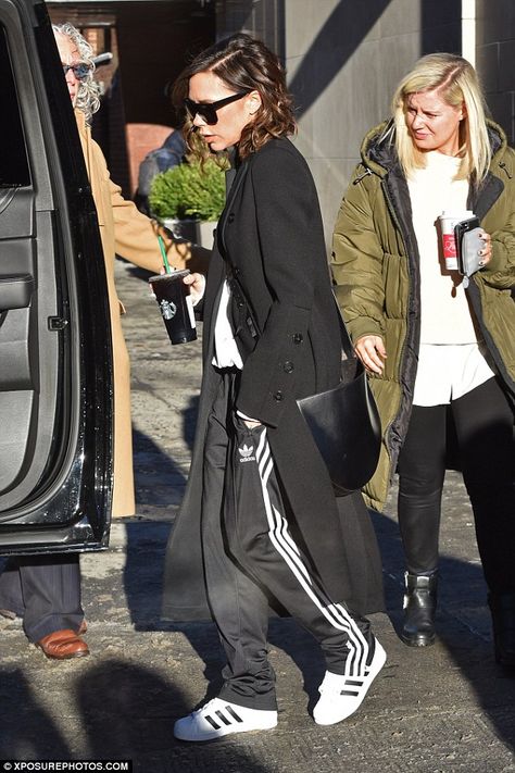 Hard times: With her runway scheduled for Sunday it's no doubt been a busy time for the st... Adidas Joggers Outfit Women, Women's Fashion 2023, Adidas Street Style, Adidas Pants Outfit, 2023 Lifestyle, Joggers Outfit Women, Adidas Pants Women, Looks Adidas, Track Pants Outfit