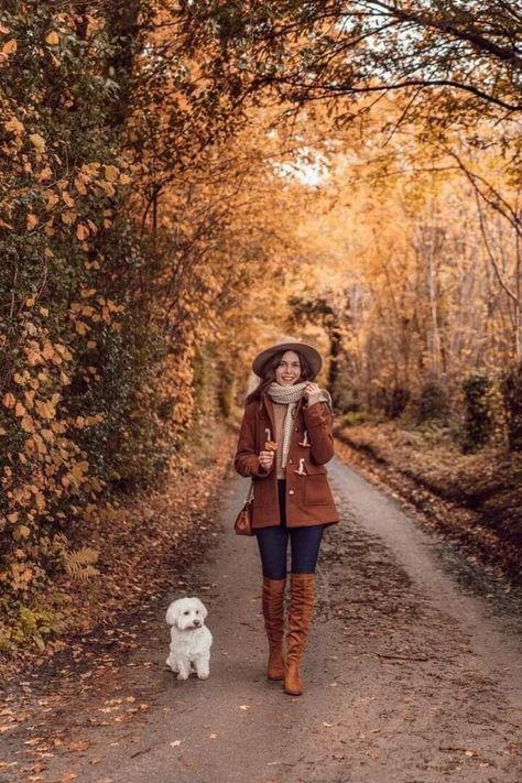 Countryside Outfit, Countryside Fashion, Best Winter Outfits, Saturday Weekend, And So It Begins, French Girl Style, City Outfits, Have A Great Weekend, Cozy Knit Sweater