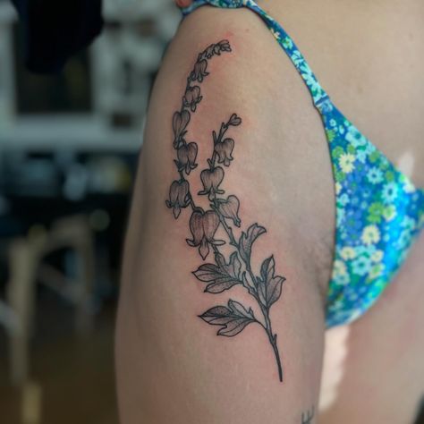 Bleeding hearts ❤️❤️ #minnesota #minneapolis #minneapolisminnesota #bleedingheartflower #floraltattoo #dotworktattoo #thightattoo #minneapolistattooartist #minnesotatattooartist #saintpaul #twincities Minnesota Flower Tattoo, Illinois State Flower Tattoo, Wisconsin State Flower Tattoo, Linnea Borealis Tattoo, Minnesota Flowers, Minneapolis Tattoo, Minnesota Tattoo, Dot Work Tattoo, Minneapolis Minnesota