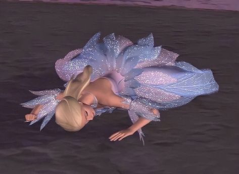 Old Barbie Movies, Barbie Swan Lake, Old Barbie, Barbie Aesthetic, Barbie Core, Girl Sleeping, Foto Baby, Barbie Movie, Barbie Princess