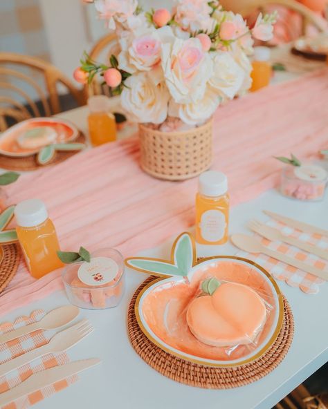 Wonder Soirée | Close up details to this super cute peach 🍑 party 🤩 loved using puns to convey the theme! What do you think ? which one was your favorite?... | Instagram Peach 1st Birthday Party Decorations, Peach Themed Bachelorette Party, Peach Party Theme, Peach Bachelorette Party, Peach Themed Birthday Party, Peach Birthday Party, Peach Birthday, Peach Party, Cute Peach