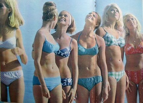 7949e456002b28988d38185bd30e77fddesc52974460ri Vintage Bikinis 60s, 70s Bikinis Vintage, 1960s Summer, Surf Vintage, Retro Swimwear, Retro Surf, Vintage Bathing Suits, Retro Lingerie, Vintage Swim