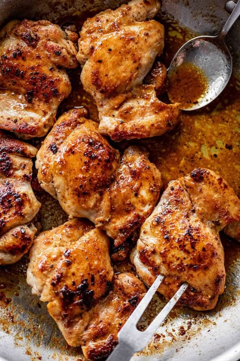 Crispy Boneless Chicken Thighs - Cafe Delites Chicken Thigh Fillet Recipes, Chicken Thighs Dinner, Chicken Breast Crockpot Recipes, Crockpot Chicken Breast, Chicken Recipes Boneless, Side Dishes For Chicken, Cafe Delites, Chicken Thigh Recipes Oven, Boneless Chicken Thigh Recipes